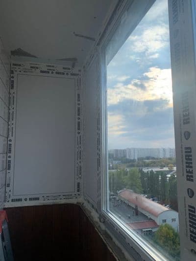 Офис окна VEKA
